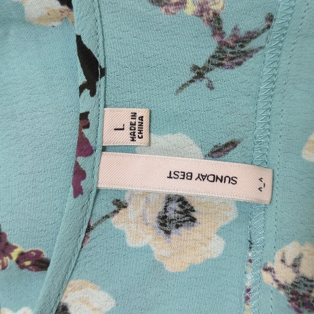 Sunday best light blue floral tank top size large - Picture 3 of 5
